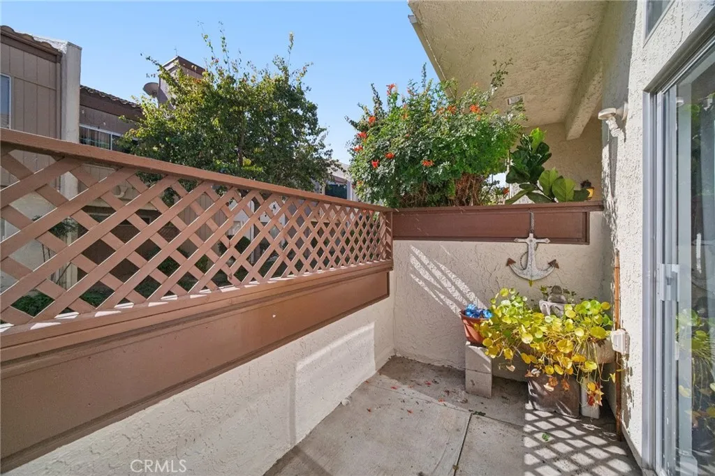 1730 Sinaloa Road 308, Simi Valley, California 93065 home-pic-12