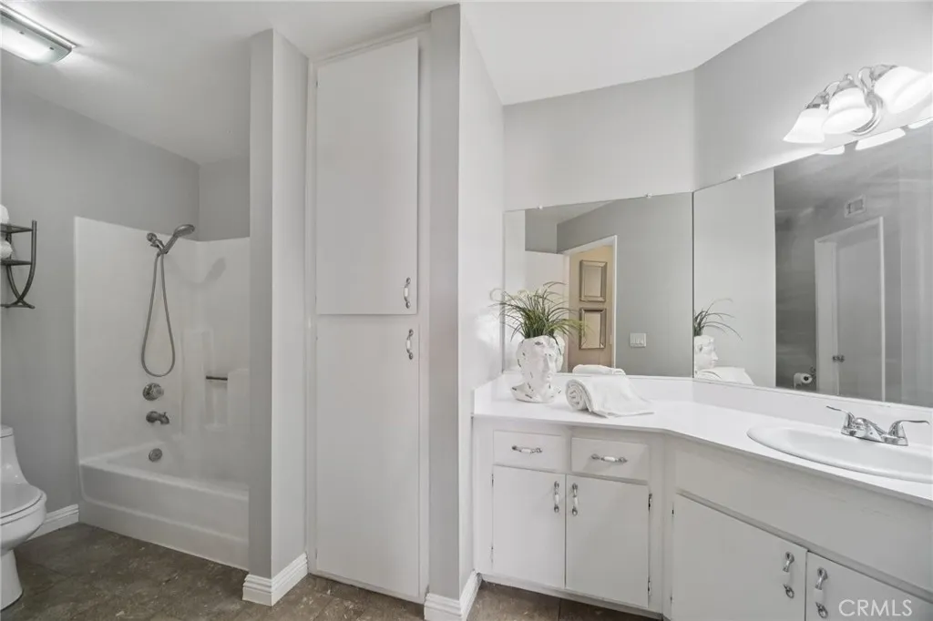 1730 Sinaloa Road 308, Simi Valley, California 93065 home-pic-27