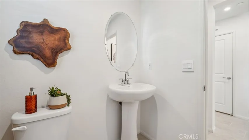 MODEL HOME