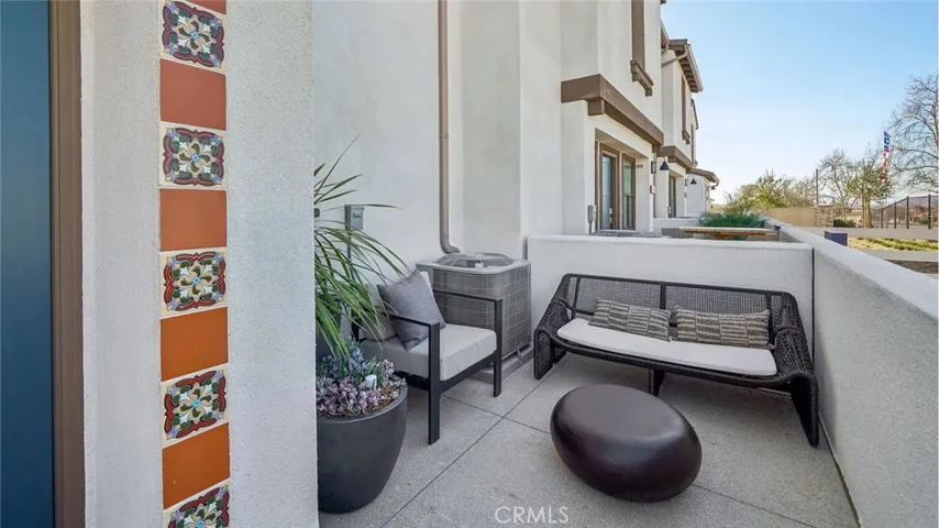 MODEL HOME PATIO