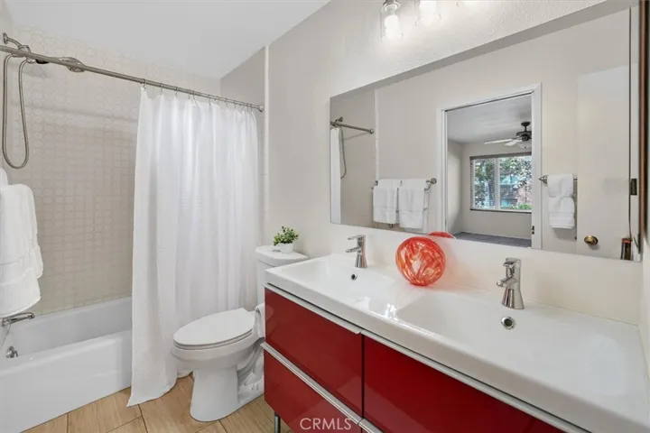 Full baths that offer comfort with direct access to the 3rd bedroom and hall entrance for the others.