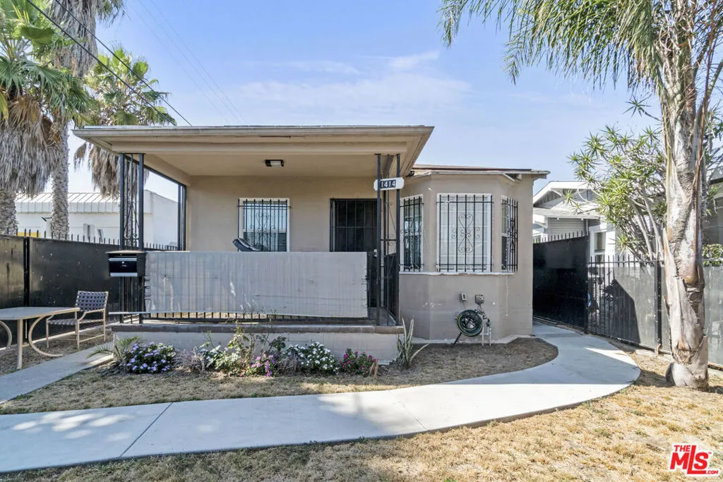 1414 W 54th Street, Los Angeles, California 90062 home-pic-14