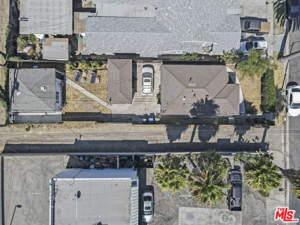 1414 W 54th Street, Los Angeles, California 90062 home-pic-12