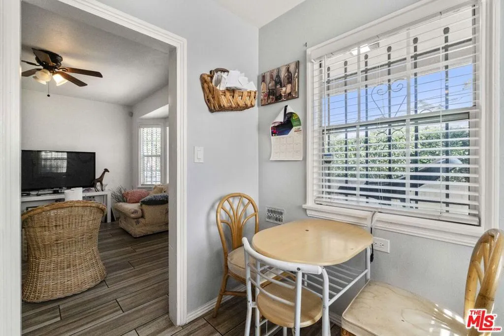 1414 W 54th Street, Los Angeles, California 90062 home-pic-23