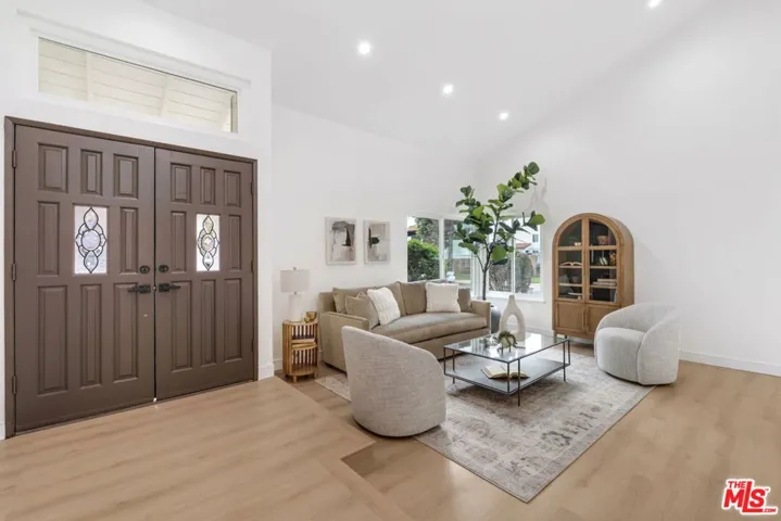 20657 Septo Street, Chatsworth, California 91311
