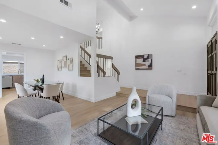 20657 Septo Street, Chatsworth, California 91311