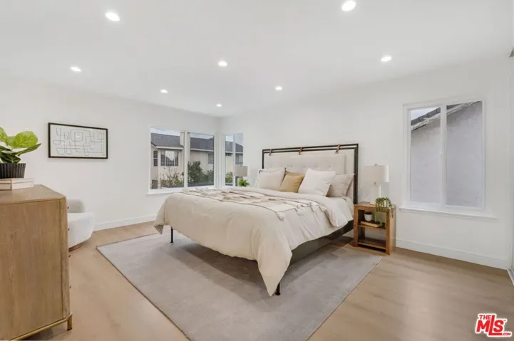 20657 Septo Street, Chatsworth, California 91311