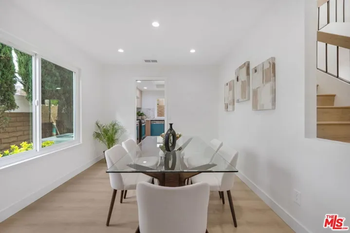 20657 Septo Street, Chatsworth, California 91311