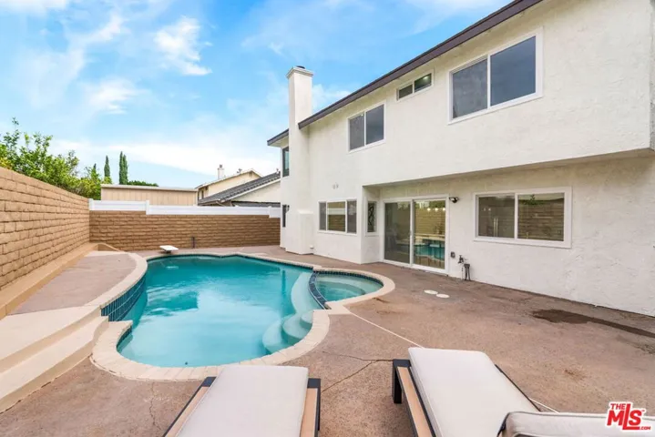 20657 Septo Street, Chatsworth, California 91311
