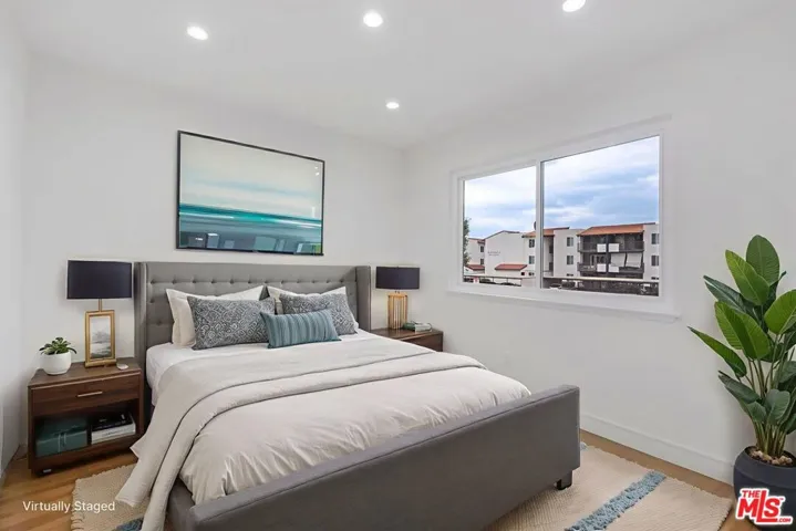 20657 Septo Street, Chatsworth, California 91311
