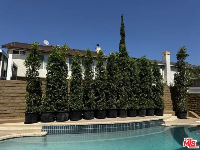 20657 Septo Street, Chatsworth, California 91311