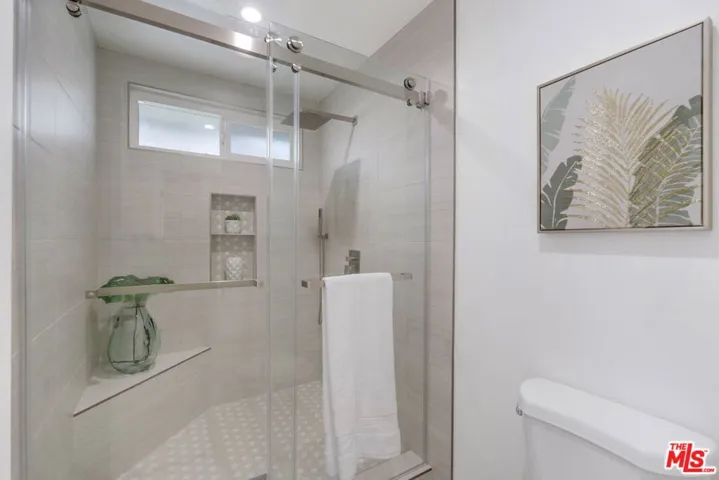 20657 Septo Street, Chatsworth, California 91311