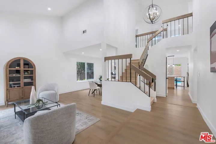 20657 Septo Street, Chatsworth, California 91311