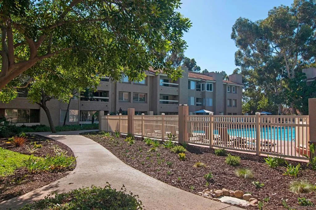 10425 Caminito Cuervo 217, San Diego, California 92108 home-pic-52