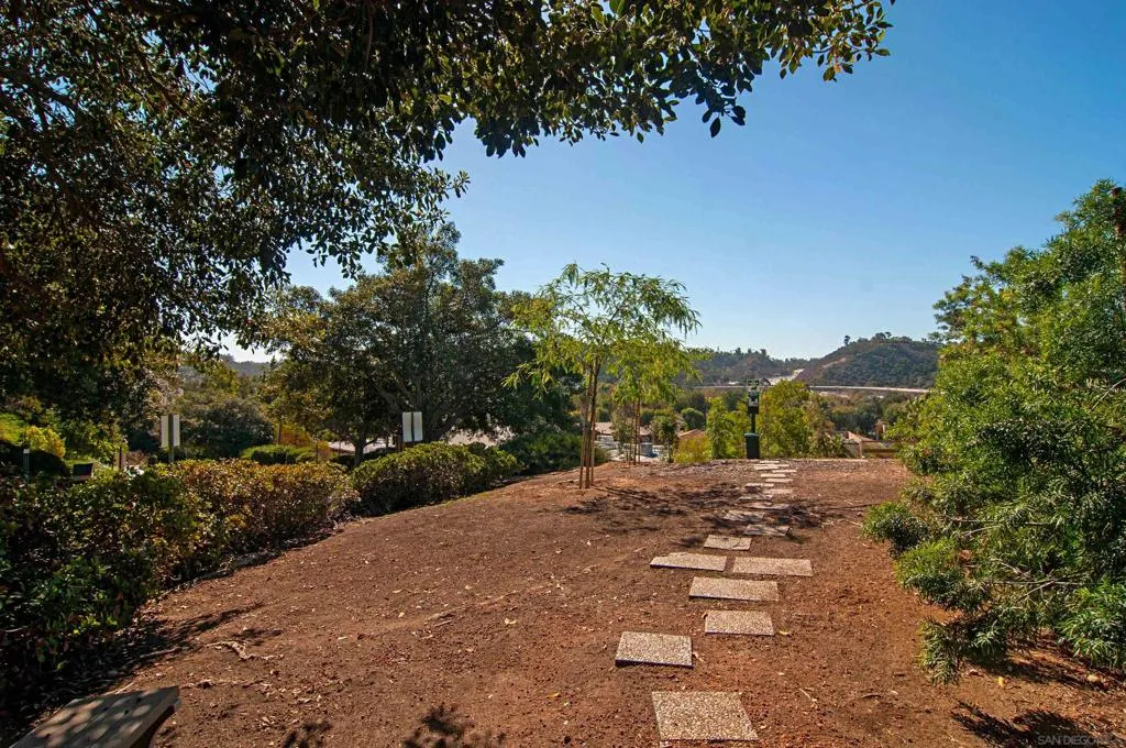 10425 Caminito Cuervo 217, San Diego, California 92108 home-pic-48
