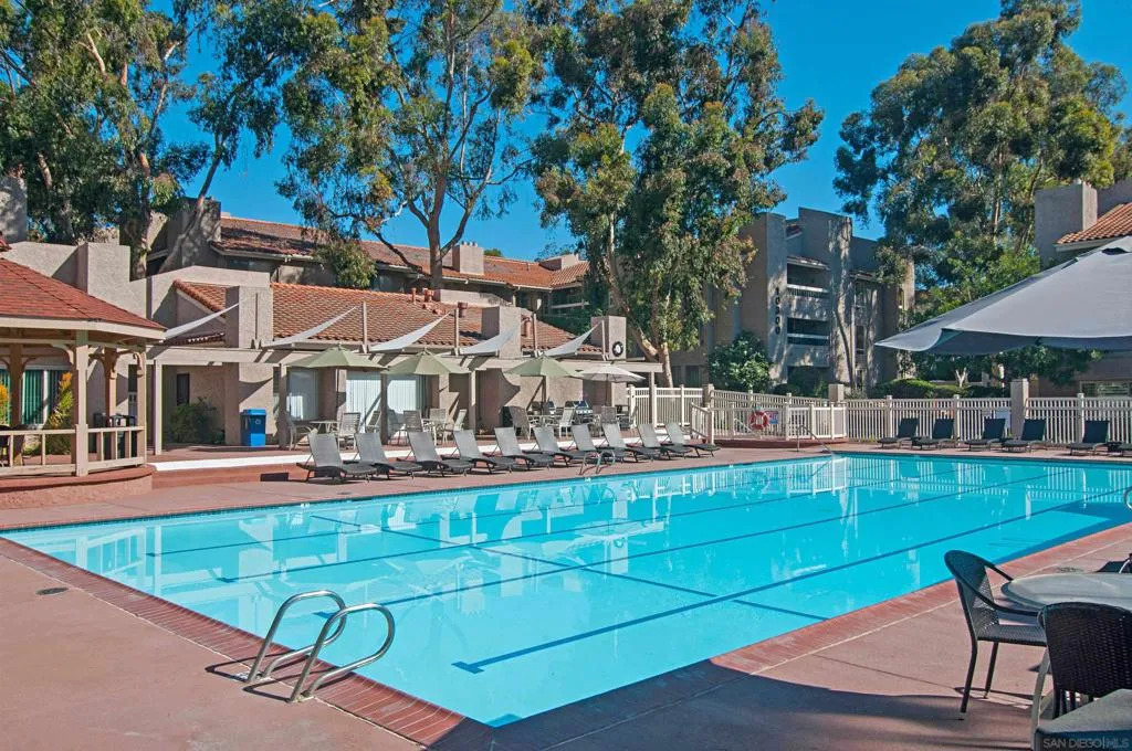 10425 Caminito Cuervo 217, San Diego, California 92108 home-pic-1