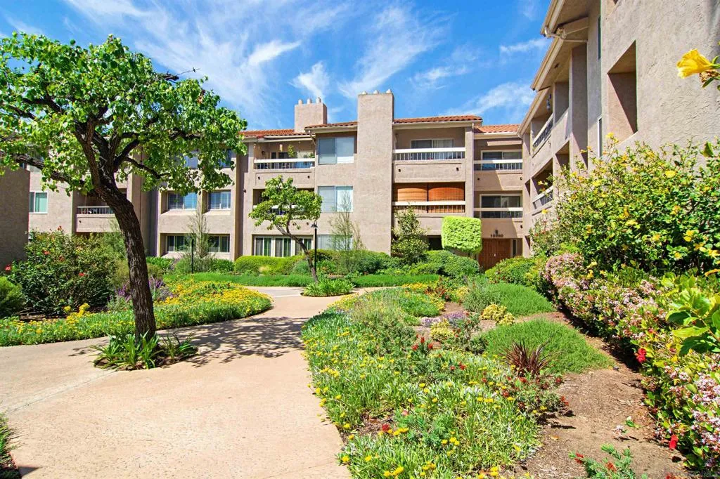 10425 Caminito Cuervo 217, San Diego, California 92108 home-pic-40