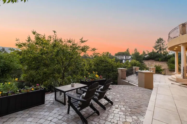 24570 Ruth Lee Court, Los Altos, California 94024