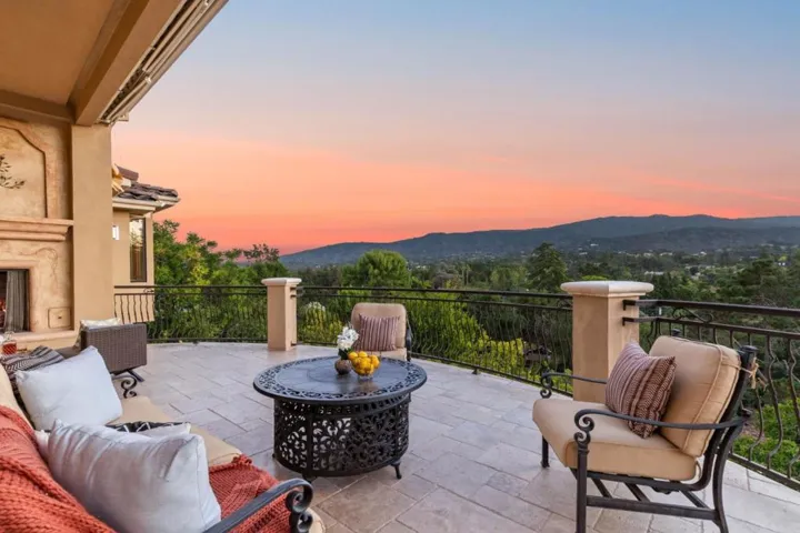 24570 Ruth Lee Court, Los Altos, California 94024