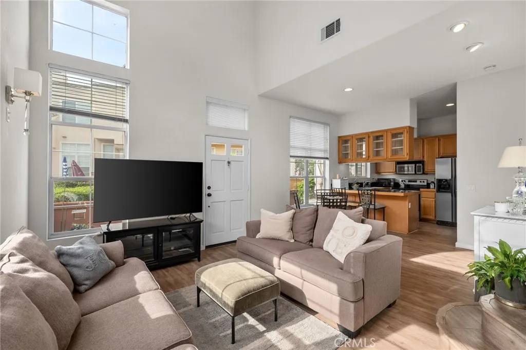 8087 E Santo Court, Anaheim, California 92808 home-pic-8