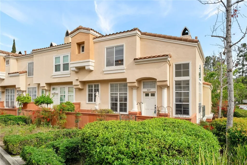 8087 E Santo Court, Anaheim, California 92808 home-pic-1