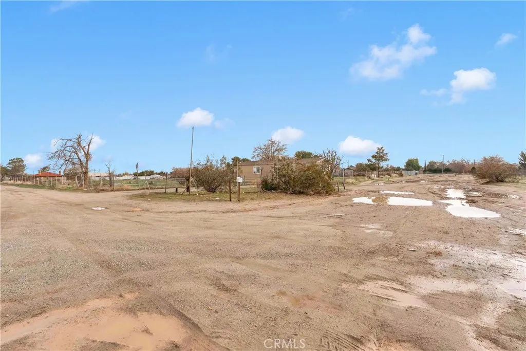 9175 E Avenue S4, Littlerock, California 93543 home-pic-29