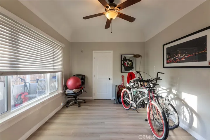 4524 7th Avenue, Los Angeles, California 90043