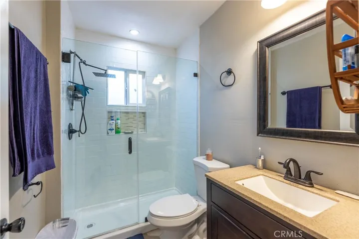 4524 7th Avenue, Los Angeles, California 90043