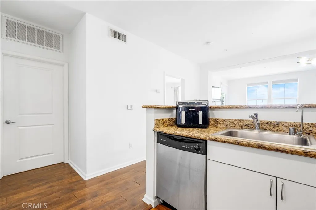 1801 E Katella Avenue 3071, Anaheim, California 92805 home-pic-11