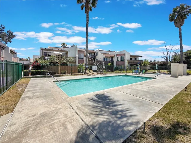 1124 S Citron St, #85 Anaheim, CA 92805 HOA