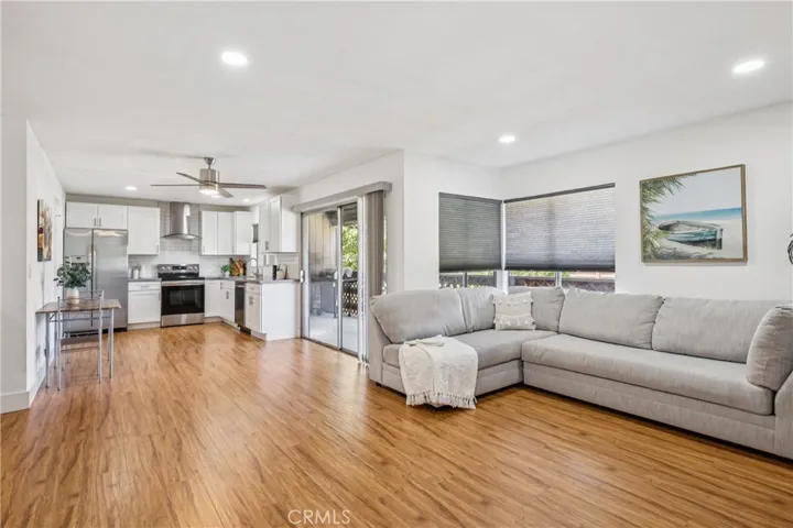 Living Room 1124 S Citron St, #85 Anaheim, CA 92805