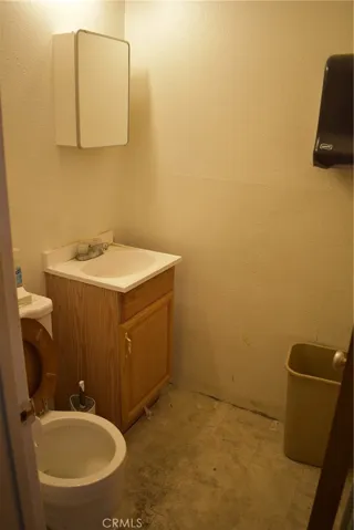 656 W Lancaster, Lancaster, California 93534