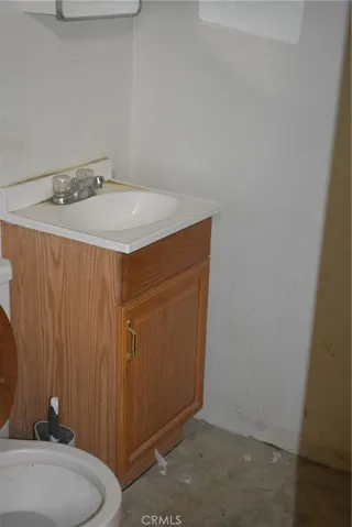 656 W Lancaster, Lancaster, California 93534