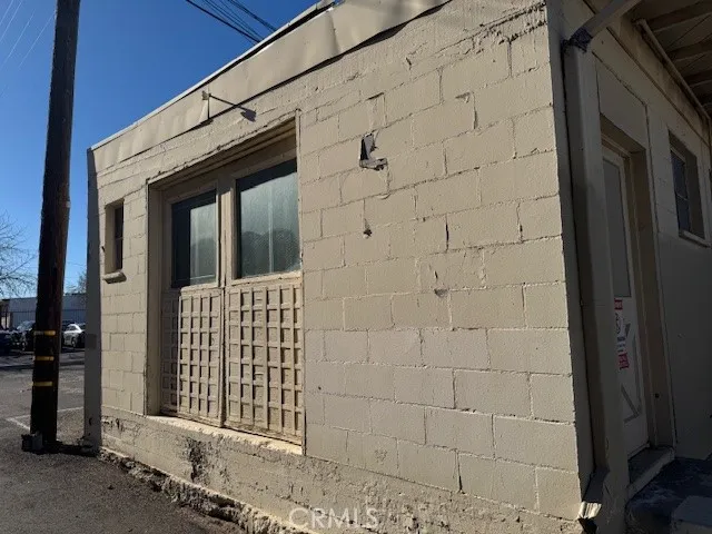 656 W Lancaster, Lancaster, California 93534