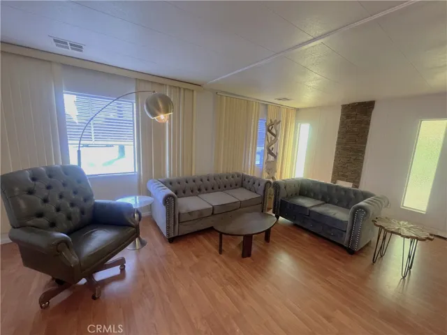 9391 California Avenue 30, Riverside, California 92503