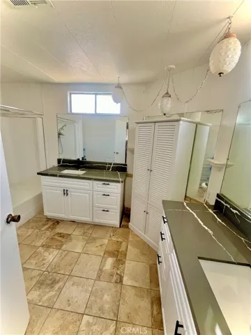 9391 California Avenue 30, Riverside, California 92503