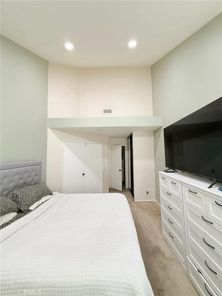 5722 E Stillwater, Orange, California 92869 home-pic-32