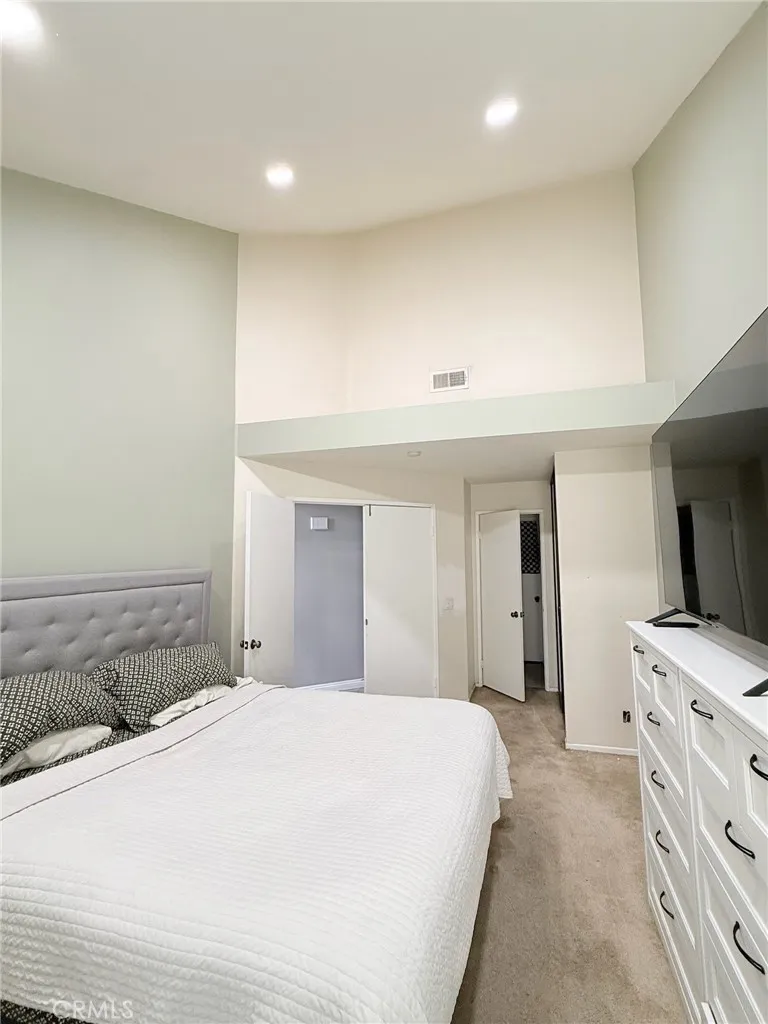 5722 E Stillwater, Orange, California 92869 home-pic-33