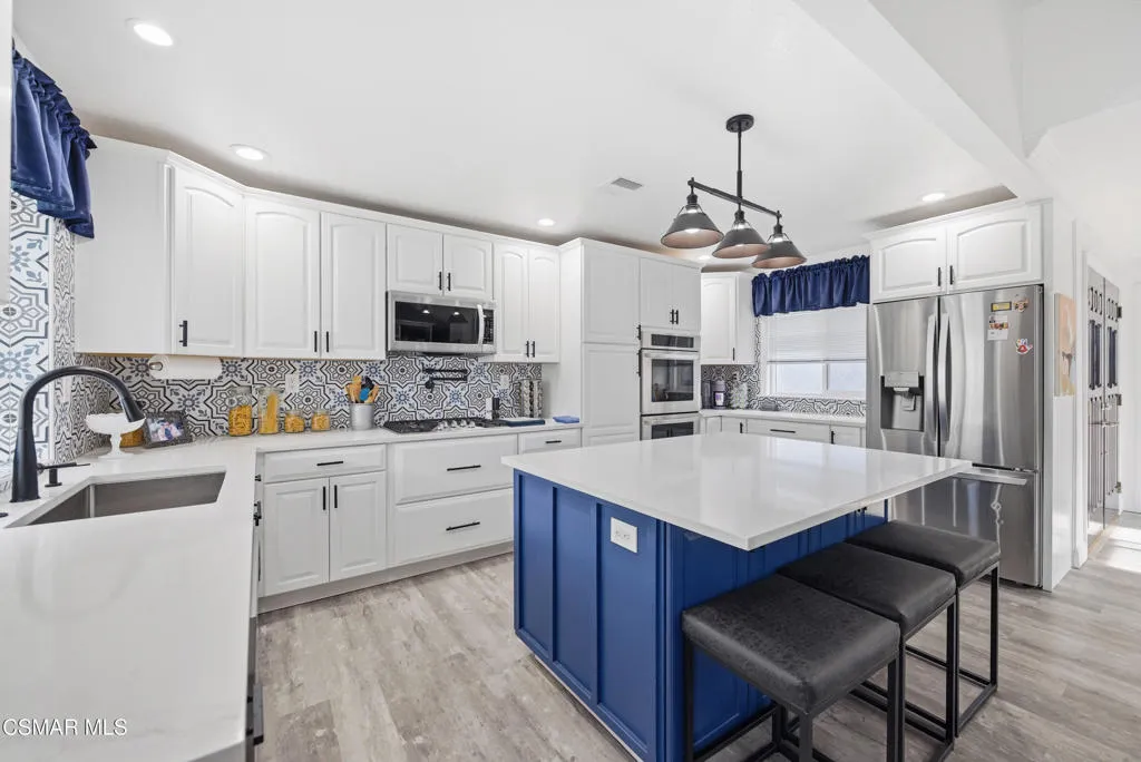 2497 Orangewood Place, Simi Valley, California 93065 home-pic-11