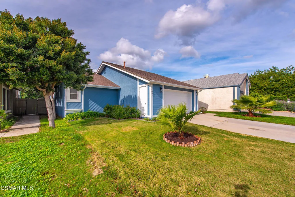2497 Orangewood Place, Simi Valley, California 93065 home-pic-42