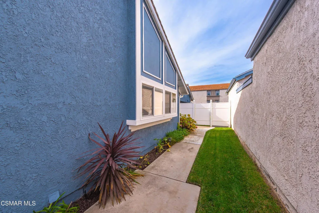 2497 Orangewood Place, Simi Valley, California 93065 home-pic-40
