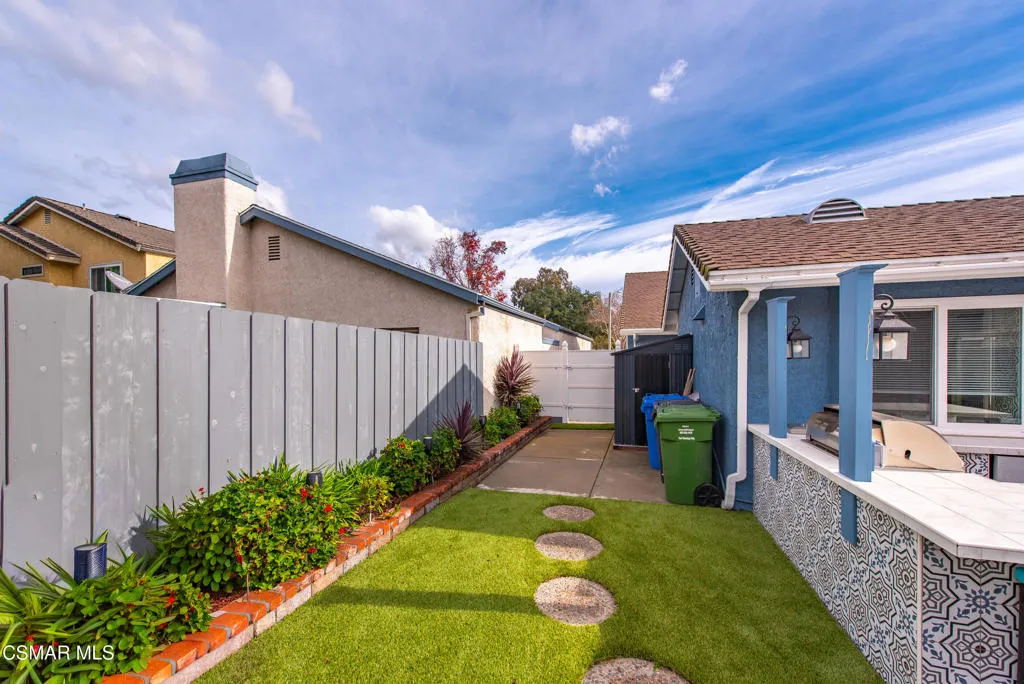 2497 Orangewood Place, Simi Valley, California 93065 home-pic-38