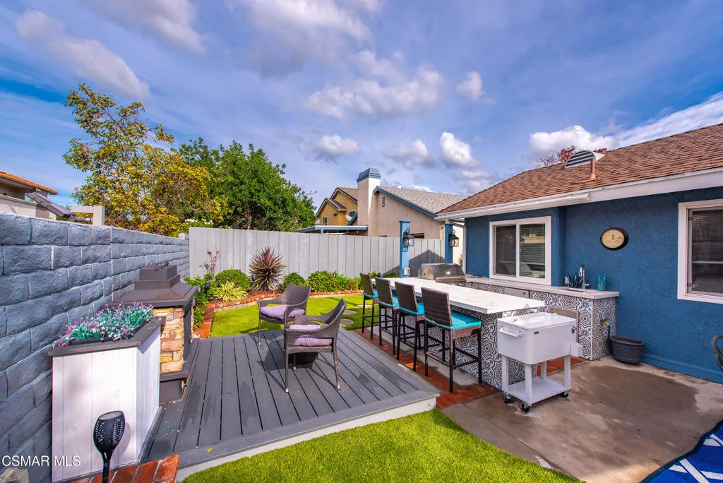 2497 Orangewood Place, Simi Valley, California 93065 home-pic-36
