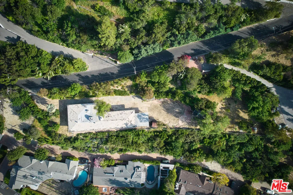 4571 N Gable Drive, Encino, California 91316 home-pic-17