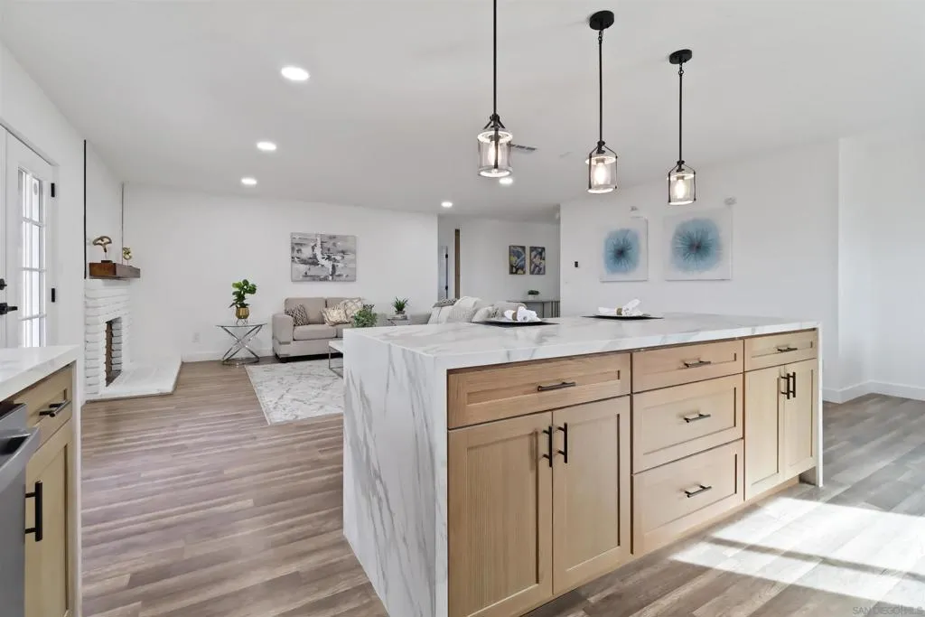10902 Whippletree Ln., Spring Valley, California 91978 home-pic-15