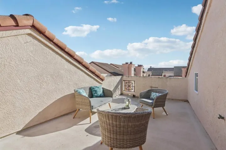 1951 Ofarrell Street 404, San Mateo, California 94403