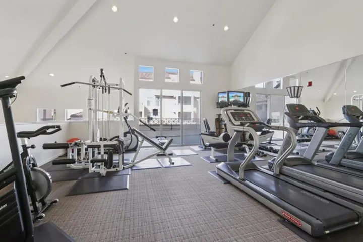 1951 Ofarrell Street 404, San Mateo, California 94403