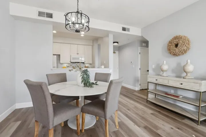 1951 Ofarrell Street 404, San Mateo, California 94403