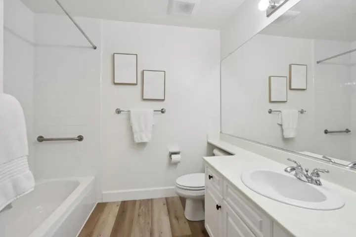 1951 Ofarrell Street 404, San Mateo, California 94403