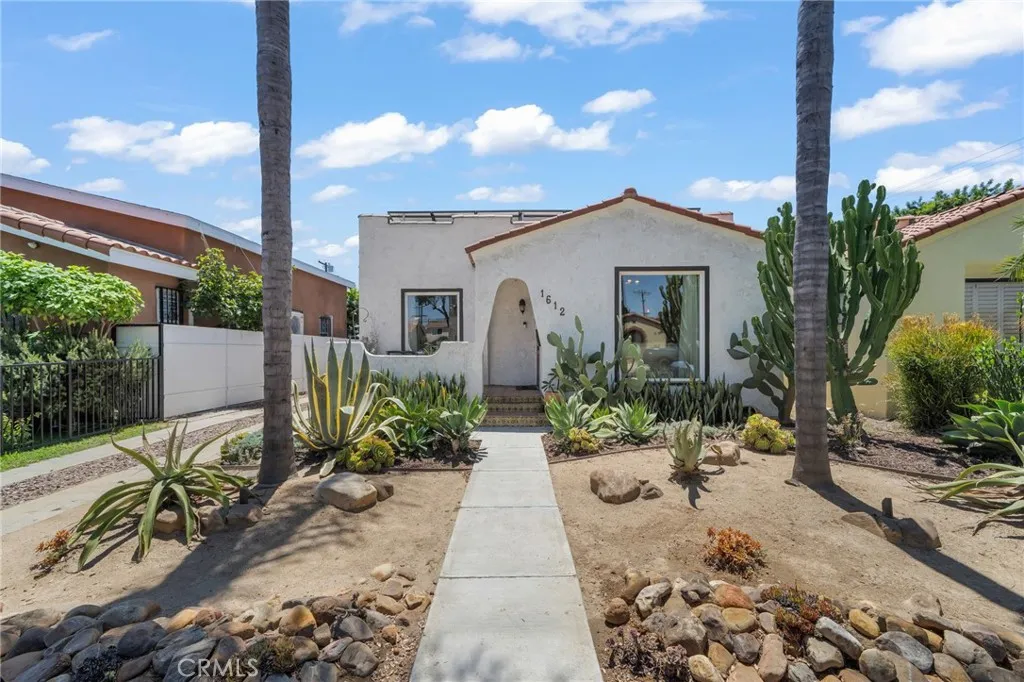 1612 E 65th, Long Beach, California 90805 home-pic-1
